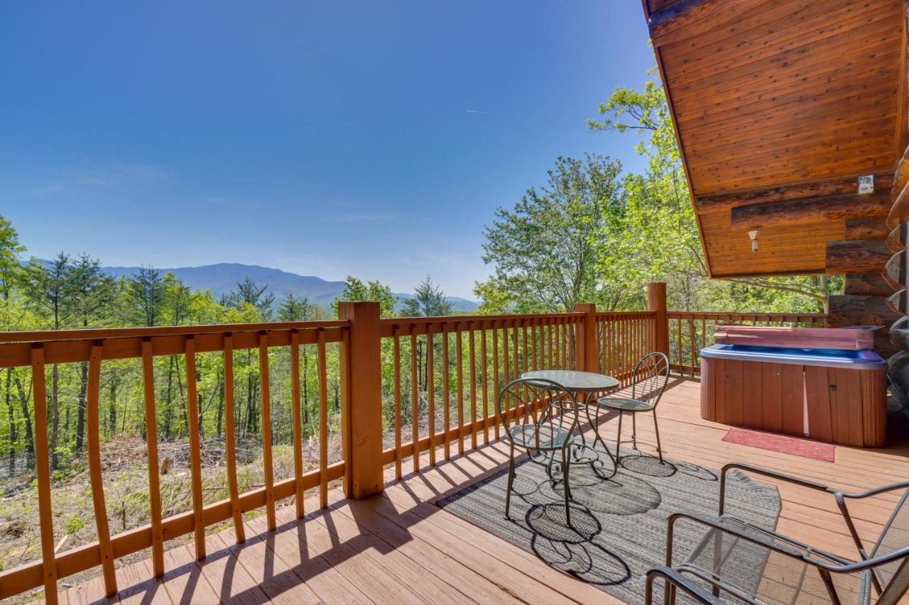 Smoky Mountain Vacation Rental Cabin With Hot Tub! Gatlinburg Exterior photo